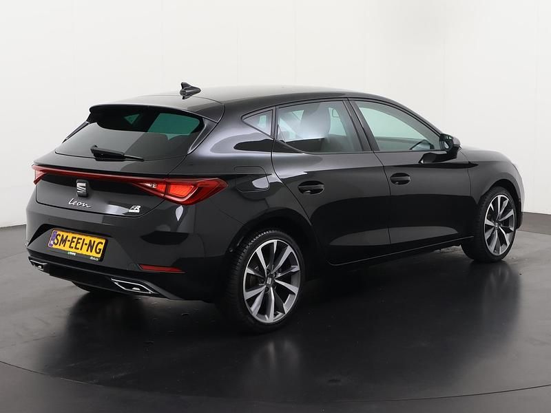 Occasion Seat Leon FR 2026 Zwart Hatchback