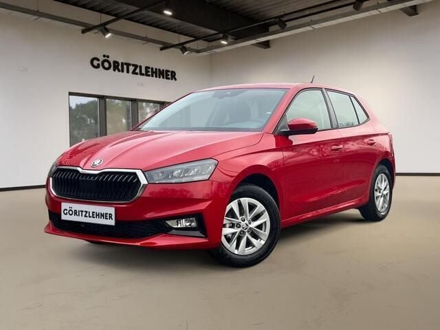 Rood Gebruikt 2024 Skoda Fabia Selection Hatchback | € 22.900 (Eerlijke prijs) - Afbeelding 1/4