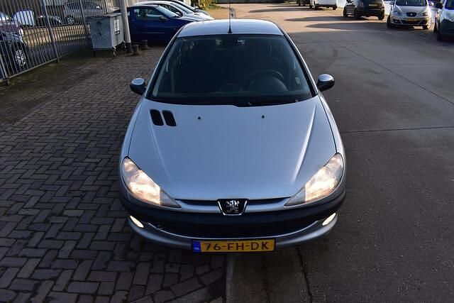 Occasion Peugeot 206 75 PK (55 kW) 2000 Grijs Hatchback