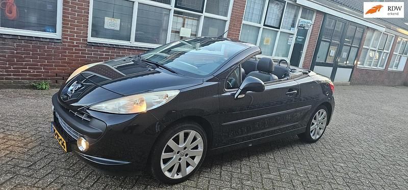 Zwart Occasion 2007 Peugeot 207 CC Sport Cabriolet | € 2.950 (Eerlijke prijs) - Afbeelding 1/4