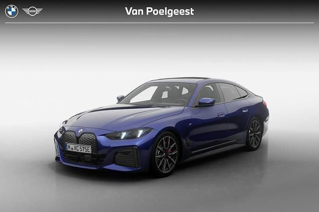 M portimao blau (c31) Nieuw 2025 BMW i4 M Sport Sedan | € 72.412 (Super prijs) - Afbeelding 1/4