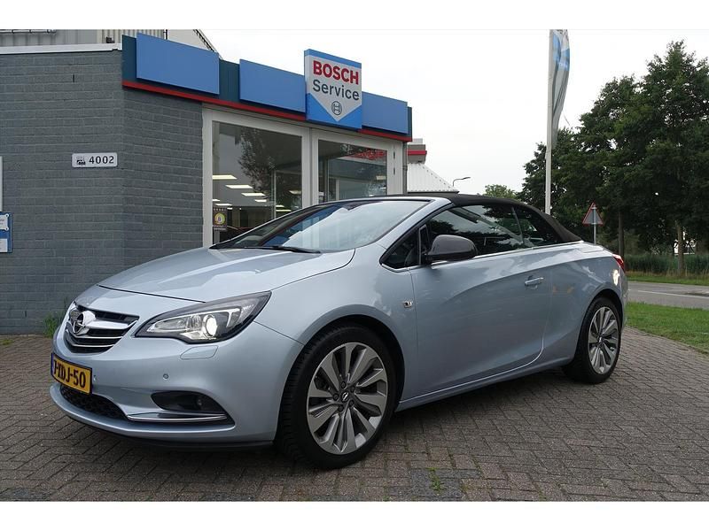 Grijs Gebruikt 2014 Opel Cascada Cosmo Cabriolet | € 12.950 (Goede deal) - Afbeelding 1/4