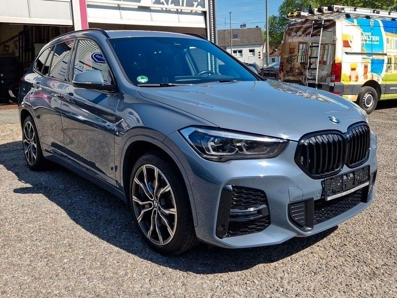 Grijs Gebruikt 2021 BMW X1 M Sport SUV | € 35.900 (Duur) - Afbeelding 1/4