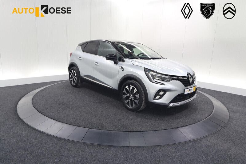 Grijs Gebruikt 2023 Renault Captur Techno SUV | € 27.295 - Afbeelding 1/4