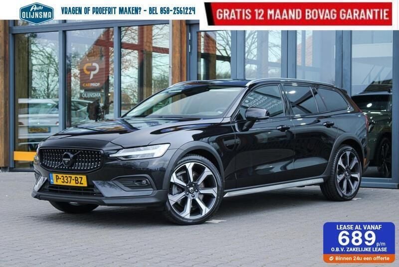 Zwart Gebruikt 2022 Volvo V60 CC Pro Stationwagen | € 42.994 (Eerlijke prijs) - Afbeelding 1/4
