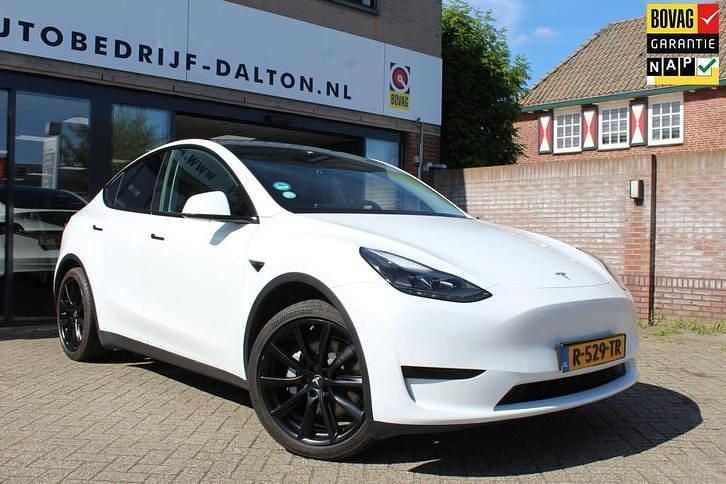 Wit Gebruikt 2022 Tesla Model Y RWD SUV | € 31.950 (Eerlijke prijs) - Afbeelding 1/4