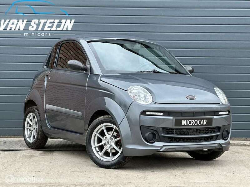 Grijs Gebruikt 2016 Microcar Dué Hatchback | € 7.450 - Afbeelding 1/4