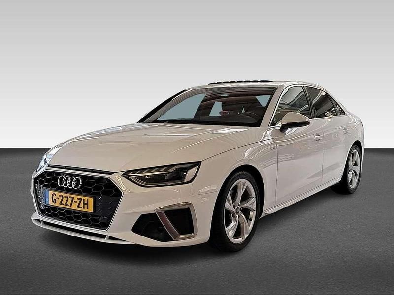 Wit Gebruikt 2020 Audi A4 S-Line Sedan | € 23.945 (Goede deal) - Afbeelding 1/4