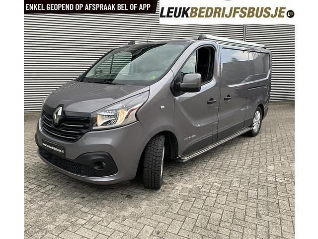 Grijs Gebruikt 2017 Renault Trafic Luxe MPV | € 12.750 (Eerlijke prijs) - Afbeelding 1/4