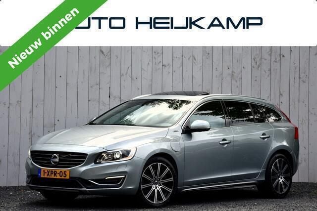 Grijs, metallic lak Gebruikt 2014 Volvo V60 Summum Stationwagen | € 7.450 (Goede deal) - Afbeelding 1/4