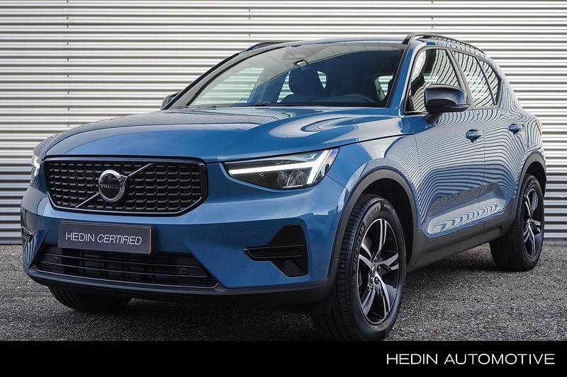 Blauw Gebruikt 2025 Volvo XC40 Plus SUV | € 49.995 (Duur) - Afbeelding 1/3