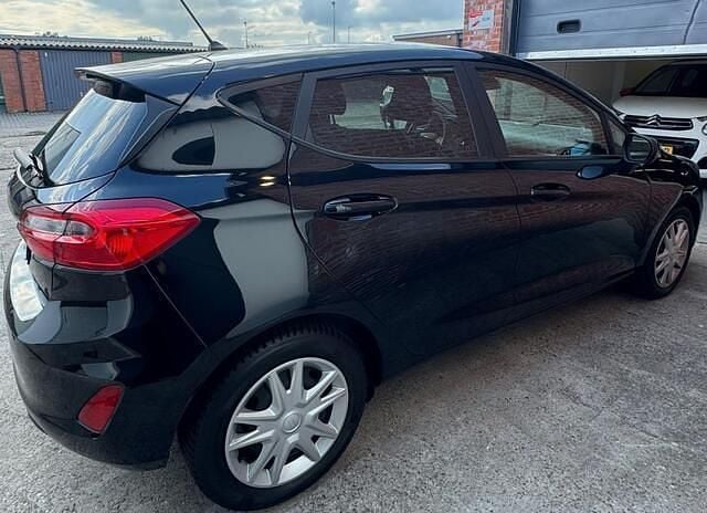 Occasion Ford Fiesta Titanium 100 PK (73 kW) 2018 Zwart Hatchback