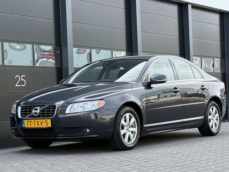 Grijs Gebruikt 2012 Volvo S80 Sedan | € 6.450 - Afbeelding 1/4