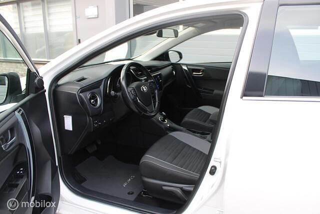 Occasion Toyota Auris 136 PK (100 kW) 2017 Wit Hatchback