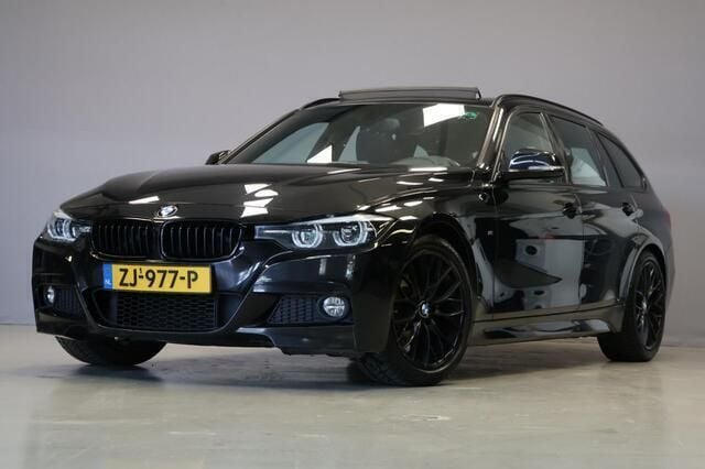 Zwart Gebruikt 2019 BMW 320 M Sport Stationwagen | € 22.495 (Eerlijke prijs) - Afbeelding 1/4