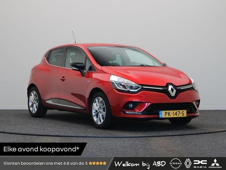Rouge flamme Occasion 2017 Renault Clio IV LIMITED Hatchback | € 8.445 (Eerlijke prijs) - Afbeelding 1/3