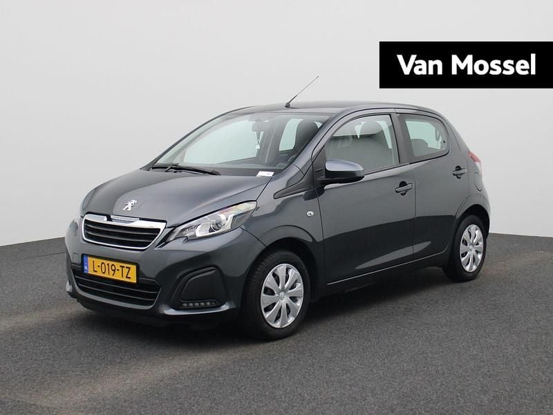 Grijs Gebruikt 2021 Peugeot 108 Active Hatchback | € 8.400 (Eerlijke prijs) - Afbeelding 1/4