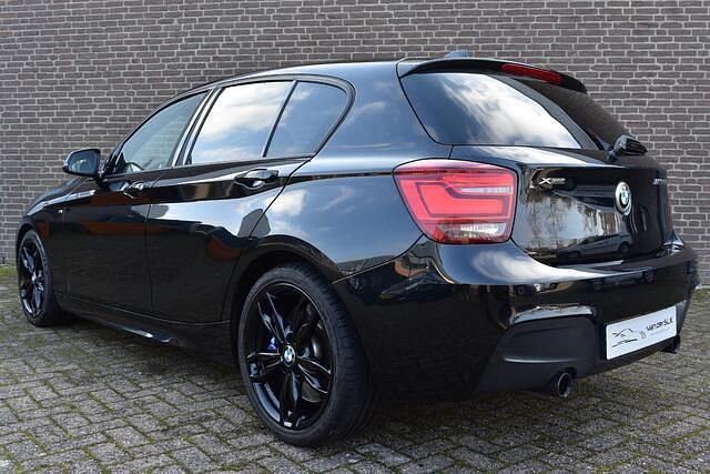 Occasion BMW M135 Executive 320 PK (235 kW) 2014 Zwart (metallic) Hatchback