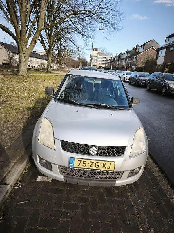Occasion Suzuki Swift 92 PK (67 kW) 2008 Zilver Hatchback