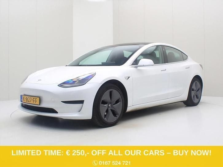 Wit Occasion 2020 Tesla Model 3 Standard Range Sedan | € 18.400 (Eerlijke prijs) - Afbeelding 1/4