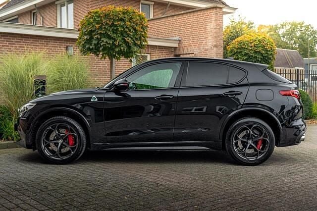 Occasion Alfa Romeo Stelvio Quadrifoglio 511 PK (375 kW) 2018 Zwart (metallic) SUV