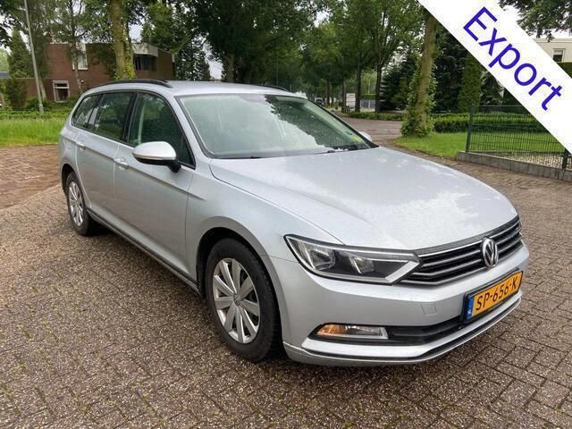 Grijs Gebruikt 2018 VW Passat Stationwagen | € 6.999 (Super prijs) - Afbeelding 1/4