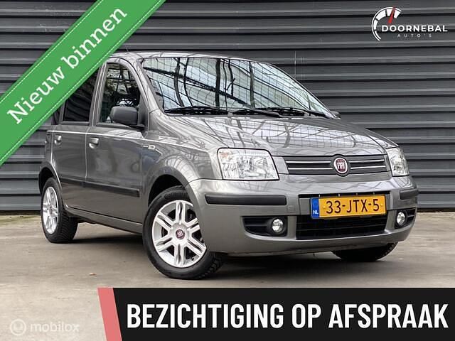 Grijs Gebruikt 2009 Fiat Panda Hatchback | € 3.740 (Iets duurder) - Afbeelding 1/4