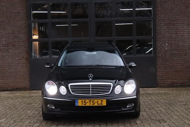 Occasion Mercedes E500 Style 306 PK (225 kW) 2005 Zwart (metallic) Stationwagen