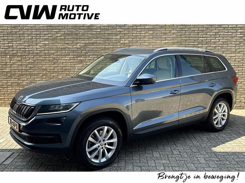 Grijs Gebruikt 2019 Skoda Kodiaq Business Line SUV | € 28.900 (Eerlijke prijs) - Afbeelding 1/4