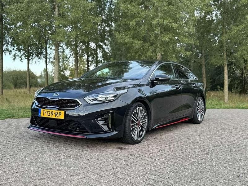Zwart Gebruikt 2019 Kia ProCeed Hatchback | € 22.500 (Eerlijke prijs) - Afbeelding 1/4