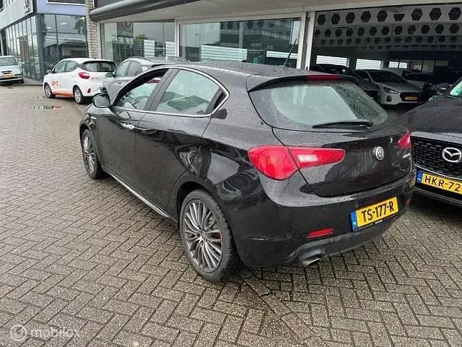 Occasion Alfa Romeo Giulietta Super 170 PK (125 kW) 2018 Zwart Hatchback