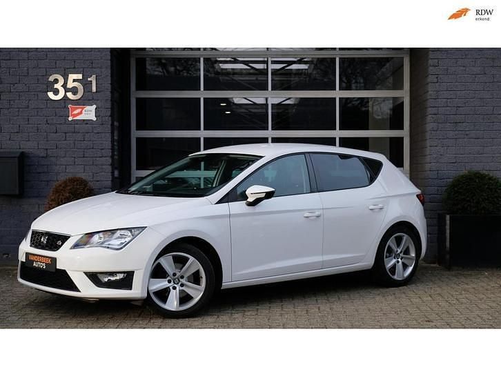 Wit Gebruikt 2014 Seat Leon FR Hatchback | € 10.950 (Eerlijke prijs) - Afbeelding 1/4