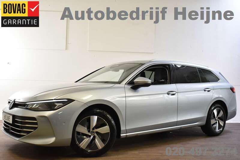 Zilver, metallic lak Gebruikt 2024 VW Passat Business Stationwagen | € 37.445 (Eerlijke prijs) - Afbeelding 1/4