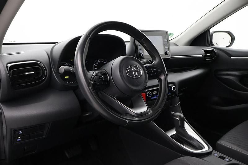 Occasion Toyota Yaris Hybrid Active 116 PK (85 kW) 2021 Wit Hatchback