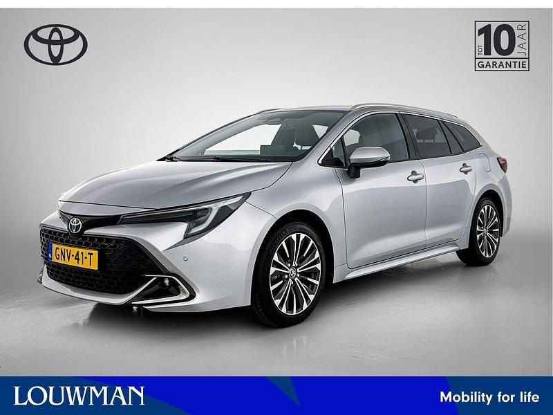 Grijs Occasion 2024 Toyota Corolla Hybrid Stationwagen | € 29.900 (Eerlijke prijs) - Afbeelding 1/4
