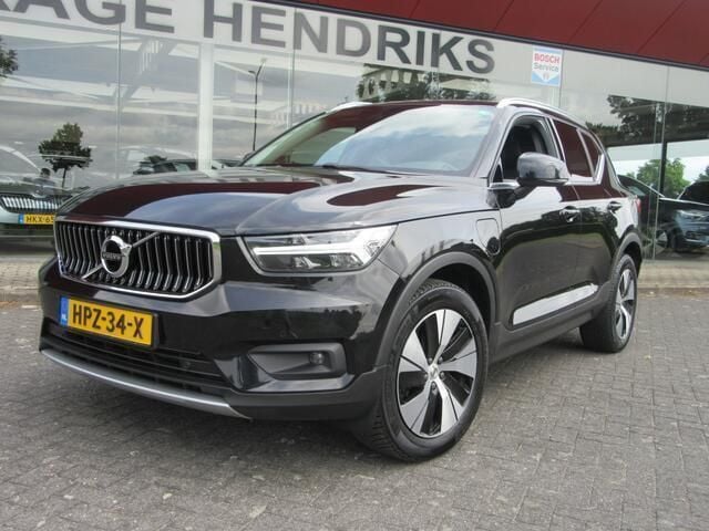 Zwart Gebruikt 2021 Volvo XC40 Inscription SUV | € 25.645 (Goede deal) - Afbeelding 1/4