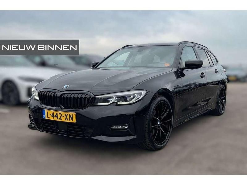 Occasion BMW 320e Sport Line 204 PK (150 kW) 2021 Zwart Stationwagen