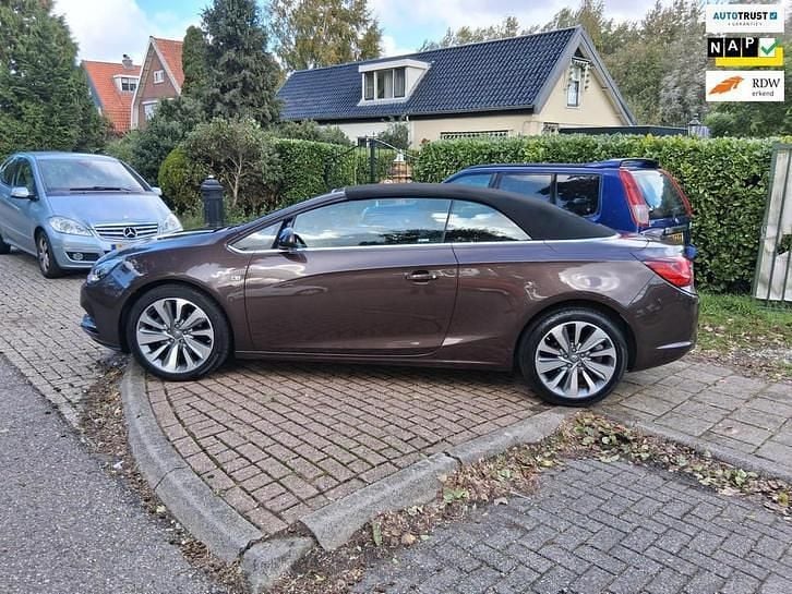 Occasion Opel Cascada Innovation 140 PK (102 kW) 2017 Bruin Cabriolet