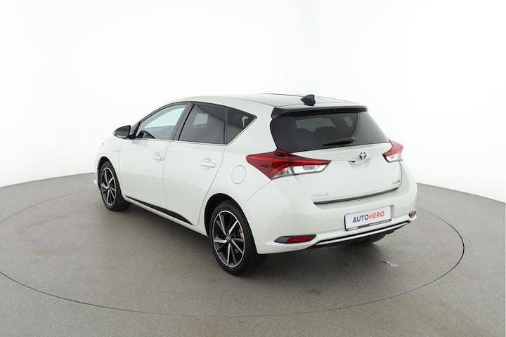 Occasion Toyota Auris Hybrid 2017 Wit (metallic) Hatchback