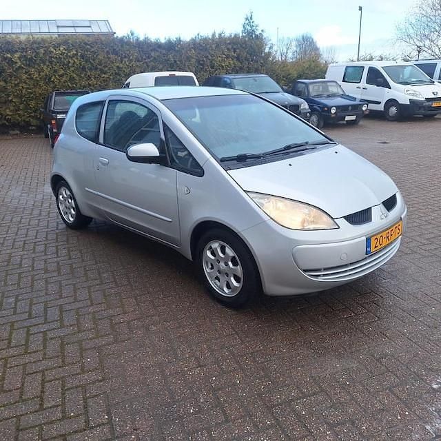 Occasion Mitsubishi Colt Invite 2005 Grijs Hatchback