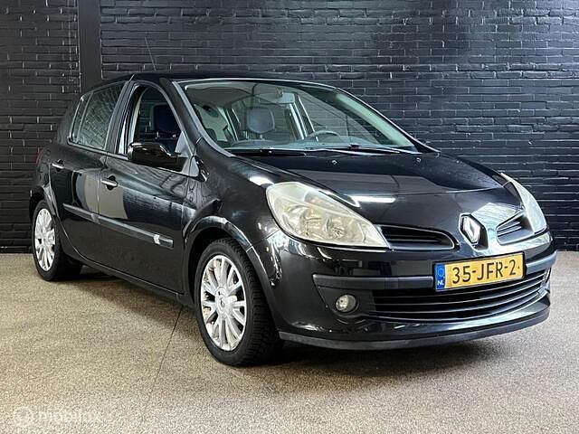 Occasion Renault Clio II Collection 75 PK (55 kW) 2009 Zwart Hatchback
