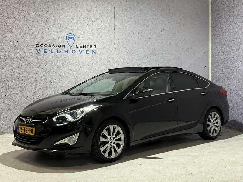 Zwart Gebruikt 2012 Hyundai i40 Sedan | € 7.900 (Eerlijke prijs) - Afbeelding 1/4