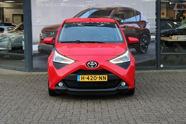 Occasion Toyota Aygo 72 PK (52 kW) 2020 Rood Hatchback