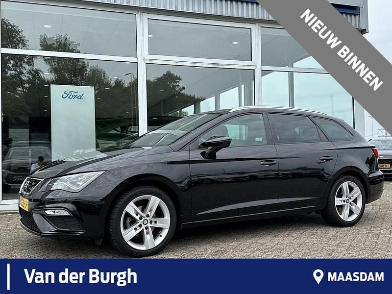 Zwart Gebruikt 2020 Seat Leon FR Stationwagen | € 15.990 (Super prijs) - Afbeelding 1/4