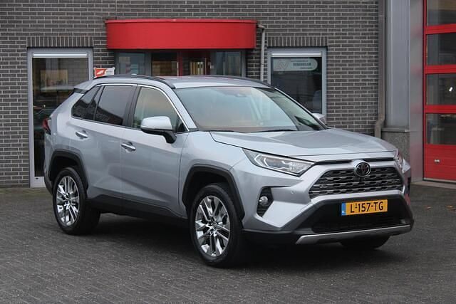 Grijs Gebruikt 2021 Toyota RAV4 Executive SUV | € 31.450 (Super prijs) - Afbeelding 1/4