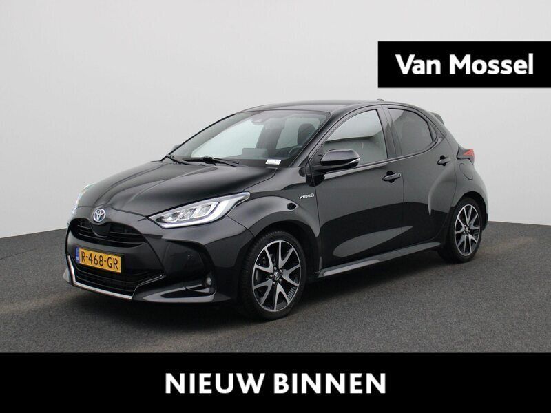 Zwart Gebruikt 2021 Toyota Yaris Edition Hatchback | € 16.900 (Goede deal) - Afbeelding 1/4