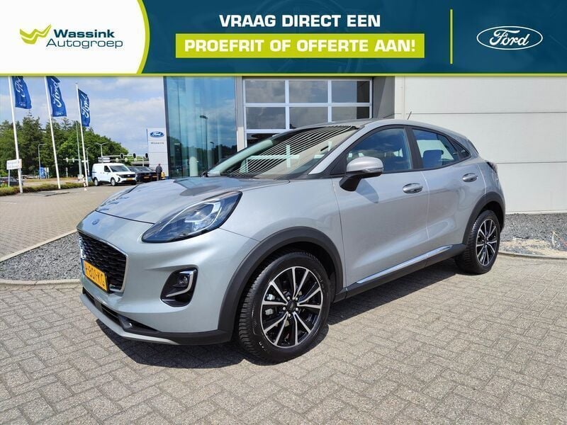 Grijs, metallic lak Gebruikt 2022 Ford Puma Titanium SUV | € 22.900 (Goede deal) - Afbeelding 1/4