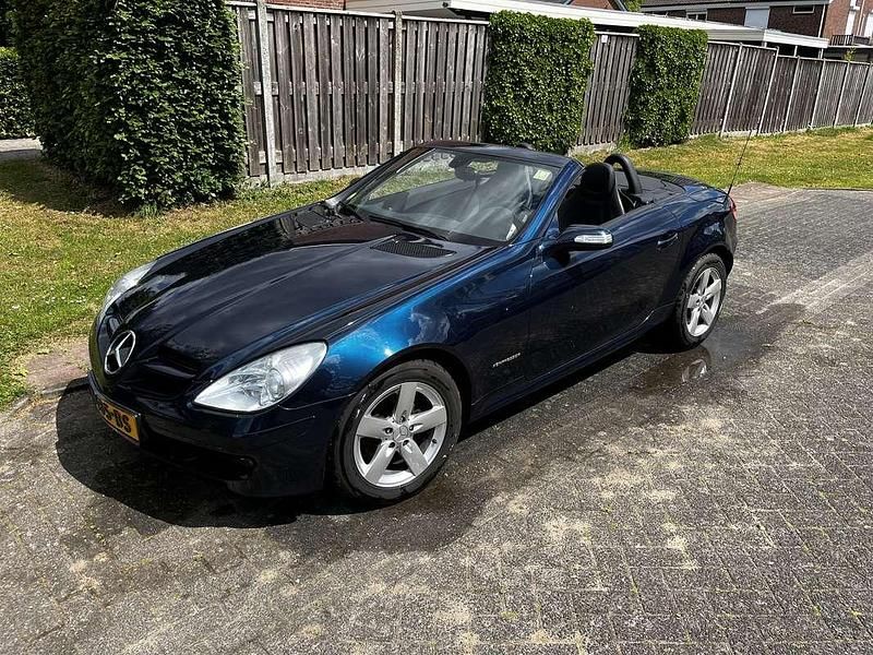 Blauw Occasion 2005 Mercedes SLK200 Cabriolet | € 9.950 (Eerlijke prijs) - Afbeelding 1/4