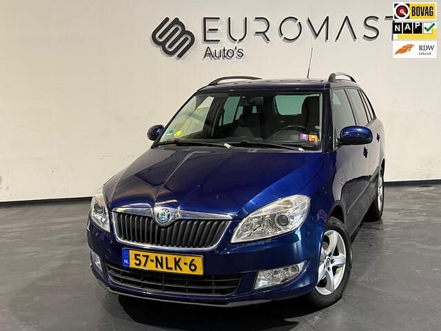 Blauw Occasion 2010 Skoda Fabia Dynamic Stationwagen | € 2.495 (Eerlijke prijs) - Afbeelding 1/4