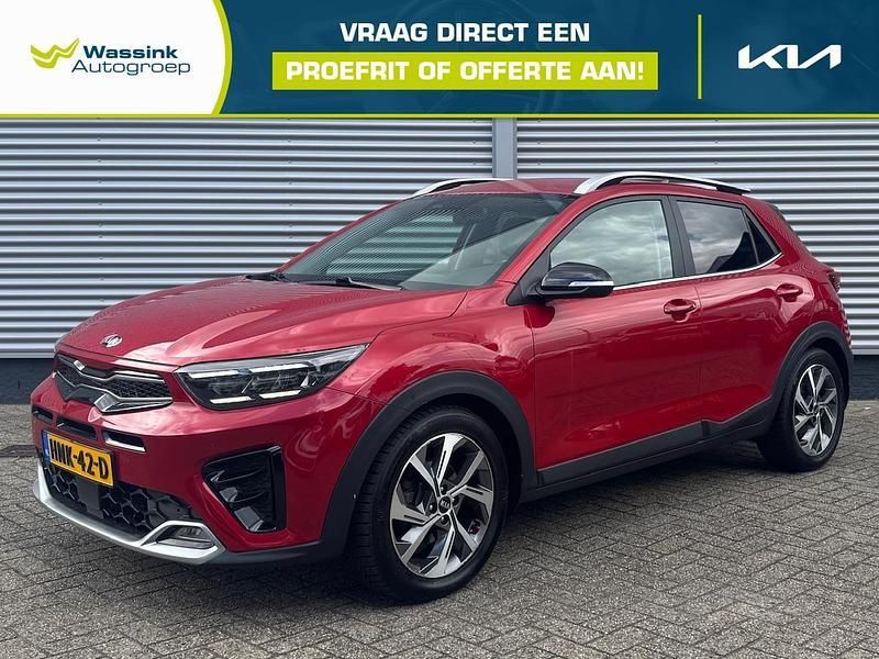 Rood Gebruikt 2021 Kia Stonic SUV | € 24.485 (Iets duurder) - Afbeelding 1/4